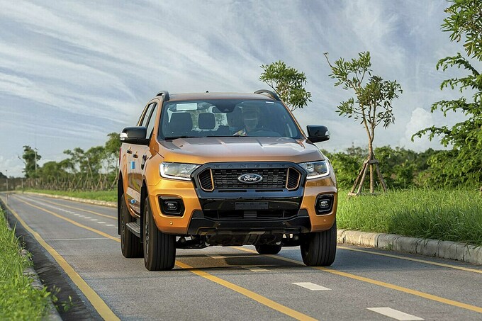 Ford Ranger 'buồn tẻ' trên ngôi vương xe bán tải