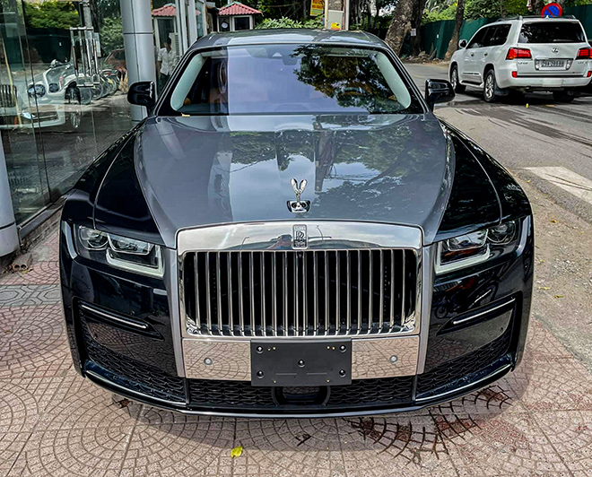 Rolls-Royce Ghost thế hệ mới đầu tiên có mặt tại Việt Nam, giá hơn 40 tỷ đồng