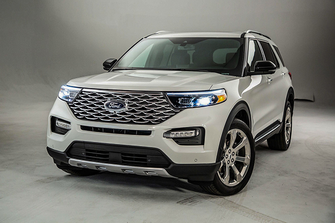 Ford Explorer thế hệ mới có mặt tại đại lý, giá bán hơn 2 tỷ đồng