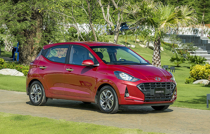 Hyundai i10 mới tăng trang bị, giá cao nhất 455 triệu đồng