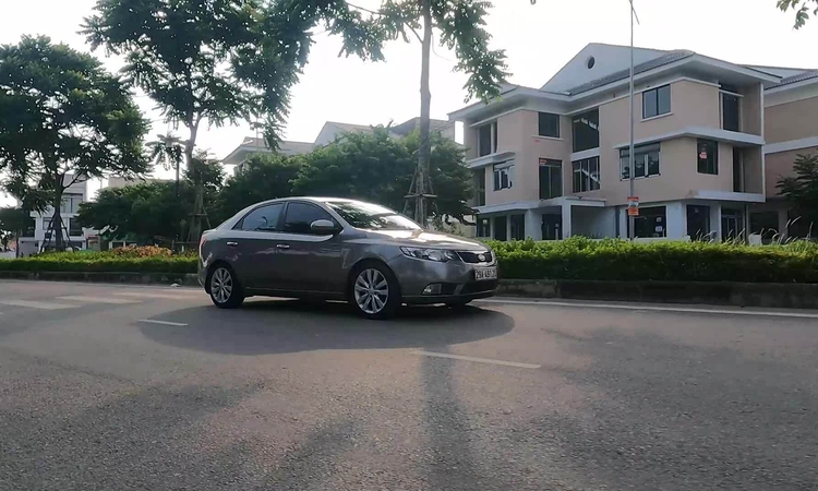 Kia Forte 2011 - xe Hàn hiếm hoi bền dáng