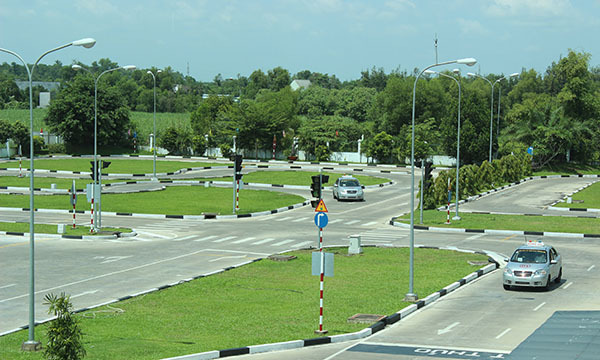 Chi phí học lái ôtô bị đồn lên tới 30 triệu đồng