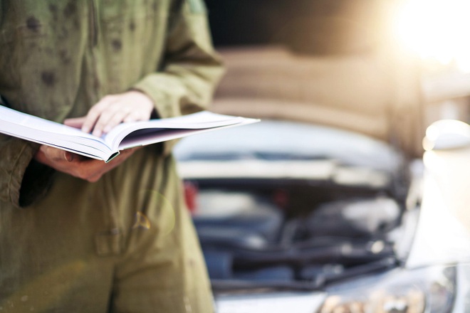 Sách hướng dẫn sử dụng ô tô: 