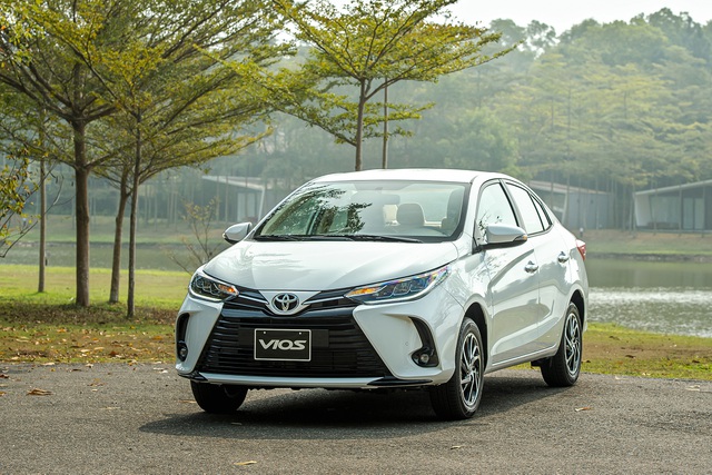 Đại lý tung ưu đãi, Toyota Vios tham vọng trở lại 