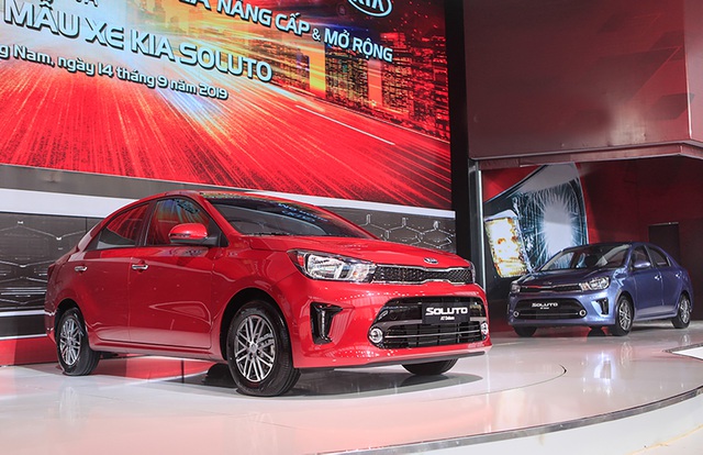 Chống đỡ “cơn bão” xe nhập - Hàng loạt xe lắp ráp trong nước ra mắt