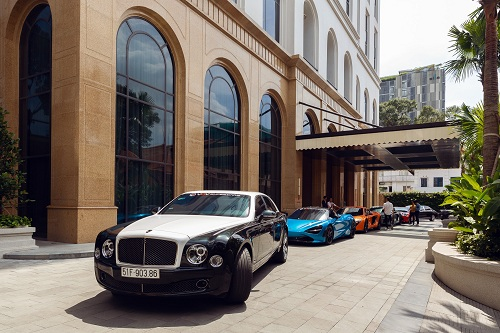 Dàn siêu xe xuất hiện trong lễ ra mắt phim tại Việt Nam