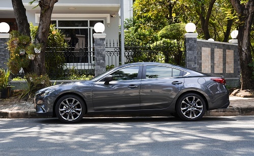 Mazda6, Toyota Camry dẫn đầu phân khúc cỡ D tại Việt Nam