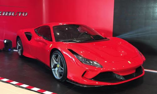 Ferrari F8 Tributo - siêu phẩm tốc độ đầu tiên về Việt Nam