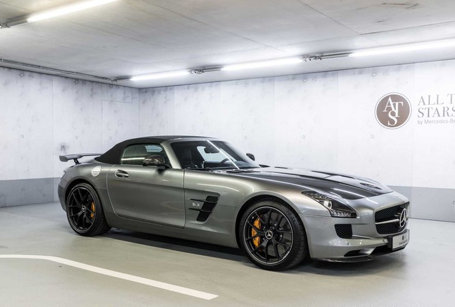 Hai xe cổ siêu hiểm của Mercedes-Benz được rao bán hàng tỷ đồng