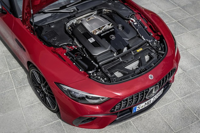 Mercedes-AMG SL 2022 trình làng: "Người đẹp với tâm hồn quái thú"