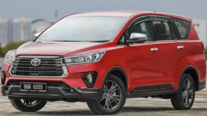Toyota Innova 2021 bổ sung trang bị, giá từ 623 triệu đồng