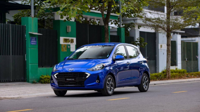 Hyundai Grand i10 đủ sức soán ngôi VinFast Fadil?