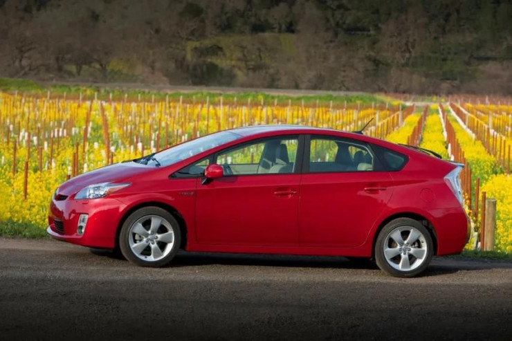 Loạt mẫu Toyota Prius đã qua sử dụng dưới 360 triệu đồng