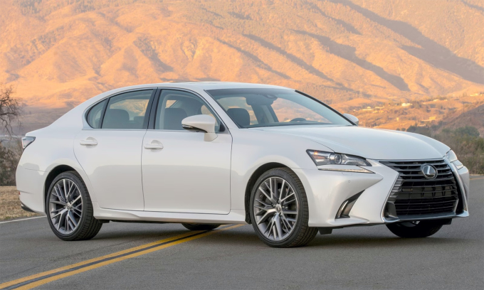 Lexus triệu hồi 64 xe tại Việt Nam