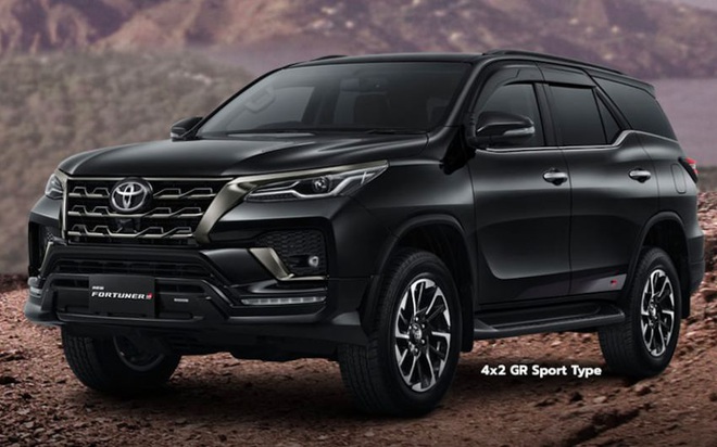 Toyota Fortuner GR Sport trình làng, thay thế bản TRD Sportivo
