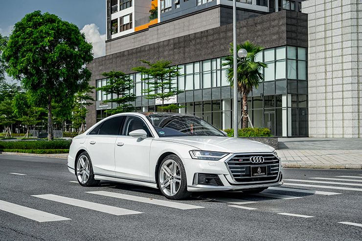 Audi S8 đầu tiên có mặt tại Việt Nam, giá gần 10 tỷ đồng