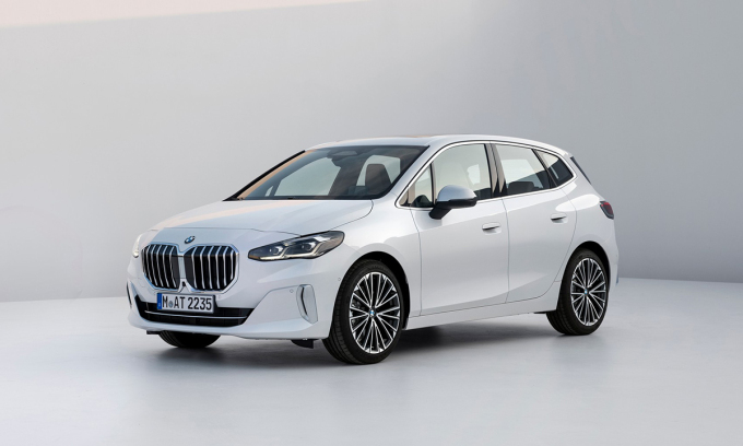 BMW series 2 Active Tourer ra mắt, giá từ 41.000 USD