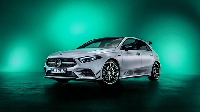 Bộ đôi Mercedes-AMG A 35 và CLA 35 bản kỷ niệm 55 năm trình làng