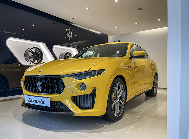 Chi tiết mẫu xe Levante Trofeo màu sơn hiếm, có giá bán 15,5 tỷ đồng
