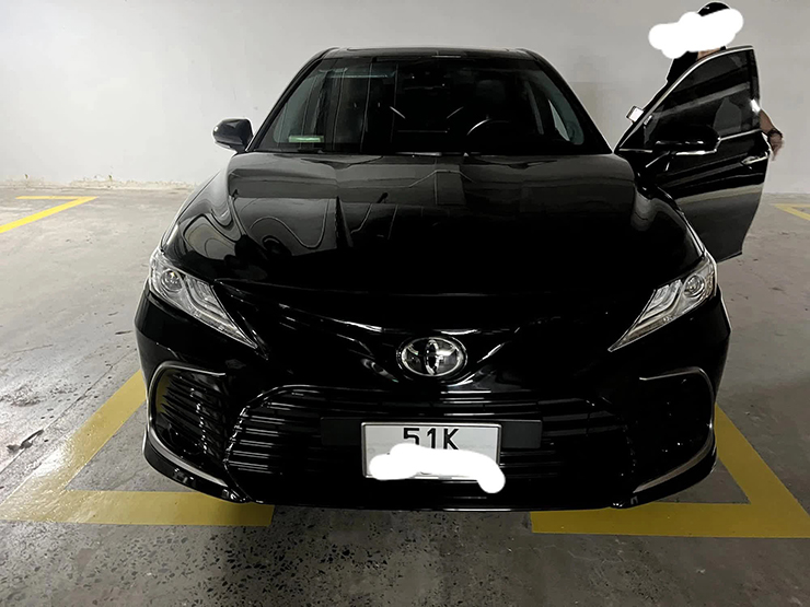 Chủ xe Toyota Camry bán lỗ 205 triệu đồng sau 5.733km lăn bánh