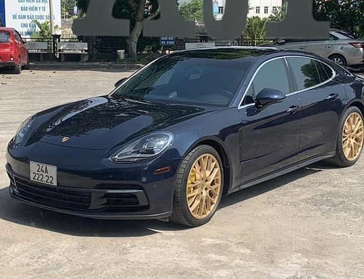 Chủ xe bấm biển cho Porsche Panamera cũ bất ngờ trúng ngũ quý 2