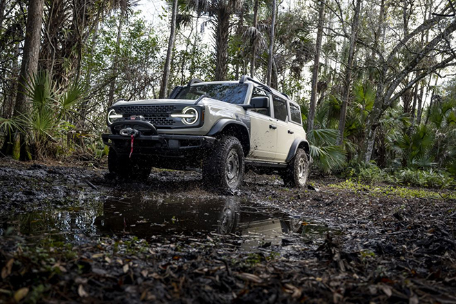 Ford Bronco có thêm phiên bản dành cho dân mê Offroad nặng