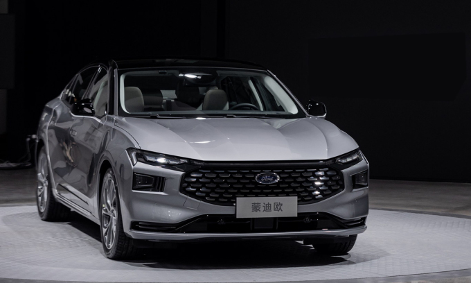Ford Mondeo 2022 lột xác thiết kế