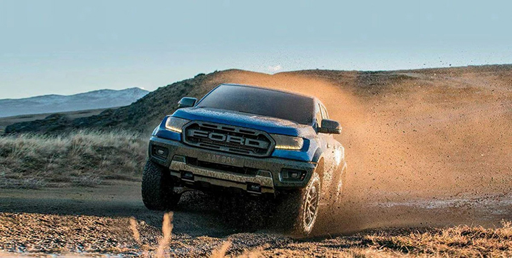 Giá xe Ford Ranger Raptor niêm yết và lăn bánh tháng 10/2022