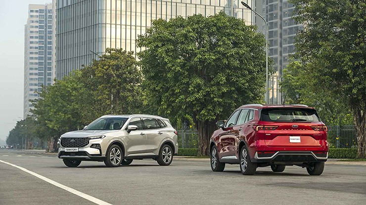 Giá xe Ford Territory niêm yết và lăn bánh tháng 2/2024