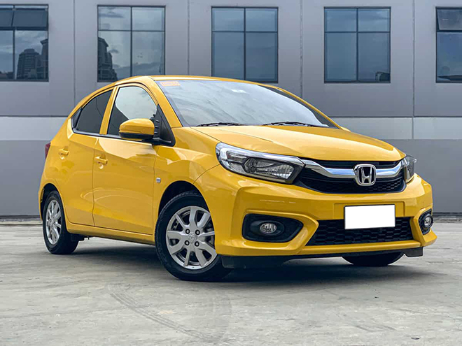 Giá xe Honda Brio niêm yết và lăn bánh tháng 10/2022