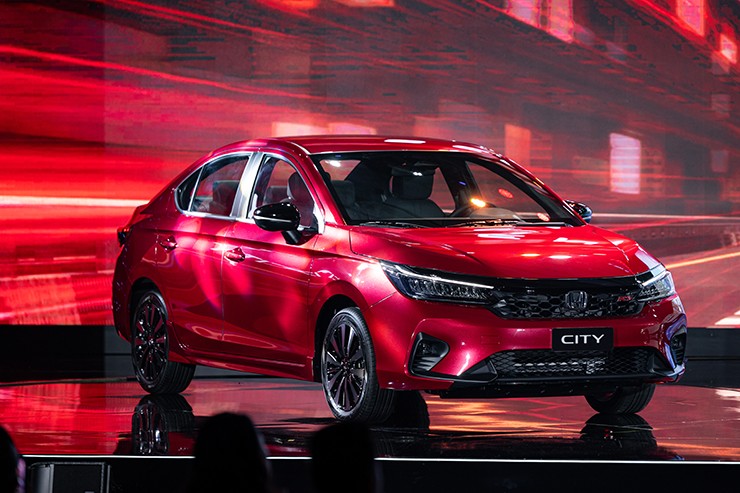 Giá xe Honda City tháng 12/2023, giảm 100% lệ phí trước bạ