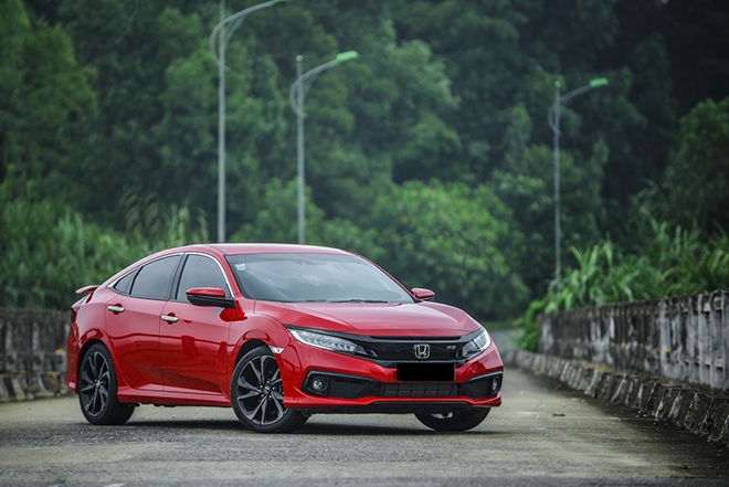 Giá xe Honda Civic lăn bánh tháng 10/2021