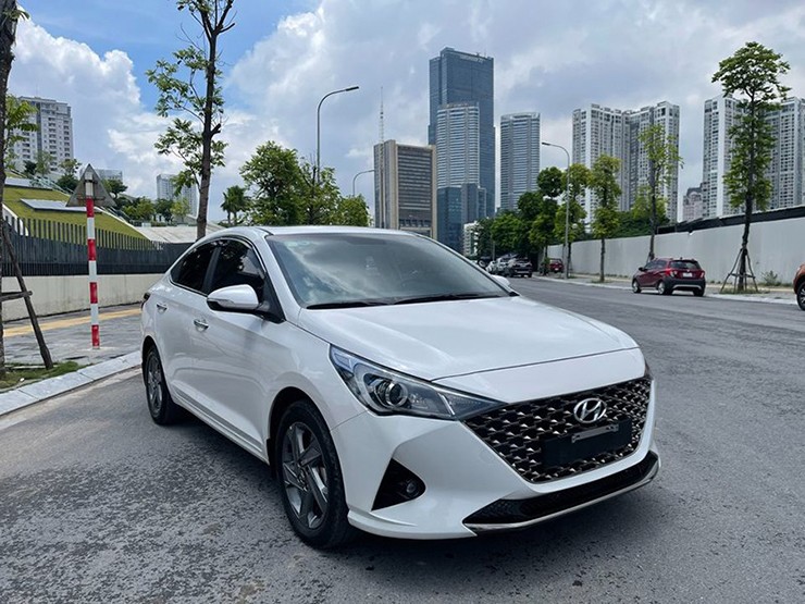 Giá xe Hyundai Accent lăn bánh tháng 9/2023, giảm 50% lệ phí trước bạ