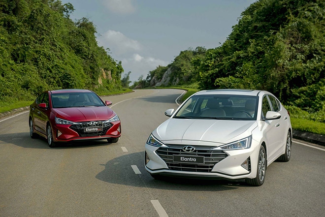 Giá xe Hyundai Elantra lăn bánh tháng 2/2022, giảm 50% lệ phí trước bạ