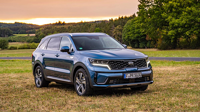 Giá xe Kia Sorento tháng 3/2022, giảm 50% LPTB và ưu đãi lãi suất vay