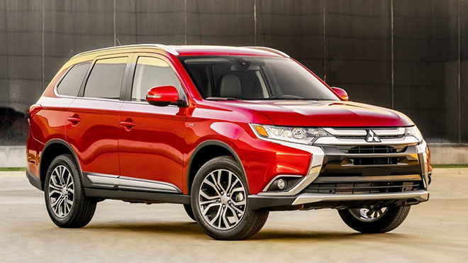 Giá xe Mitsubishi Outlander lăn bánh tháng 9/2021, hỗ trợ 50% LPTB