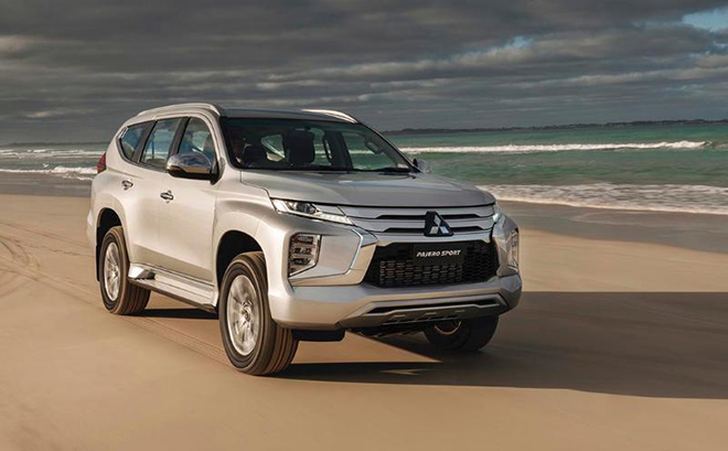 Giá xe Mitsubishi Pajero Sport lăn bánh tháng 4/2022, hỗ trợ 50% LPTB