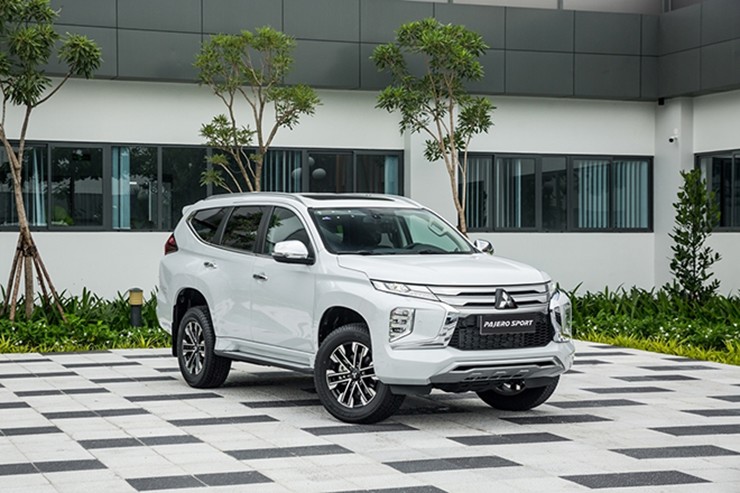 Giá xe Mitsubishi Pajero Sport tháng 5/2025, SUV full-size từ 1,130 tỷ đồng
