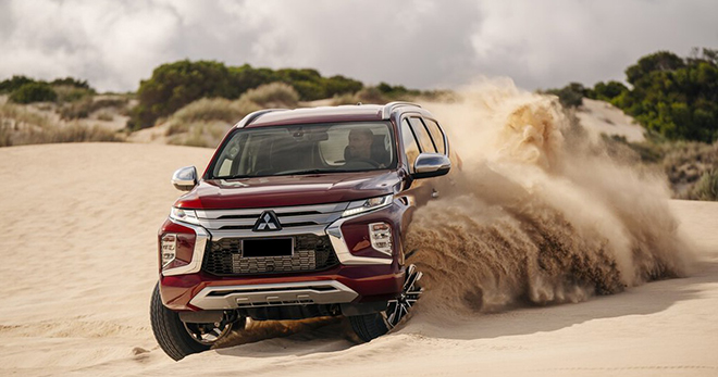 Giá xe Mitsubishi Pajero Sport tháng 8/2022, ưu đãi tương đương 20 triệu đồng