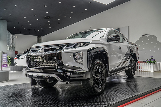 Giá xe Mitsubishi Triton lăn bánh tháng 1/2022