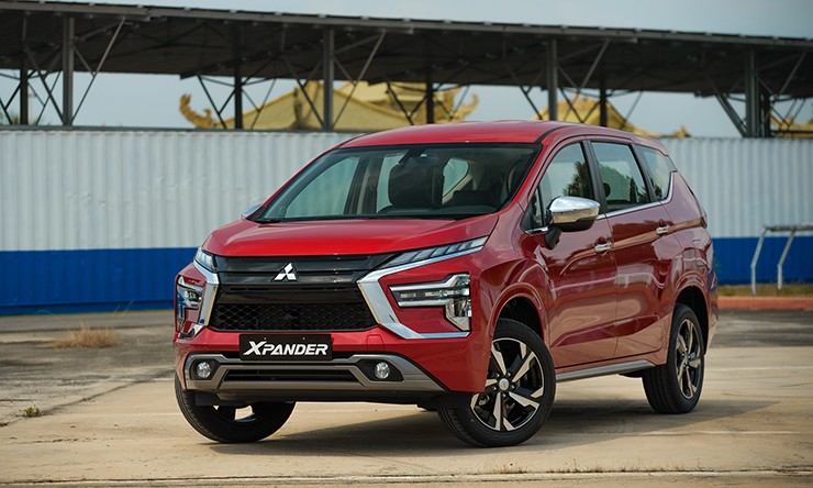 Giá xe Mitsubishi Xpander lăn bánh tháng 11/2023, ưu đãi tới 100% LPTB