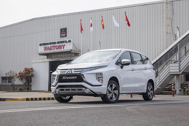 Giá xe Mitsubishi Xpander tháng 3/2022, hỗ trợ 50% LPTB và quà tặng