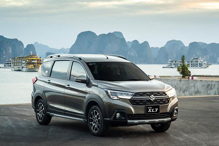 Giá xe Suzuki XL7 lăn bánh tháng 9/2022, tặng phiếu nhiên liệu 400L