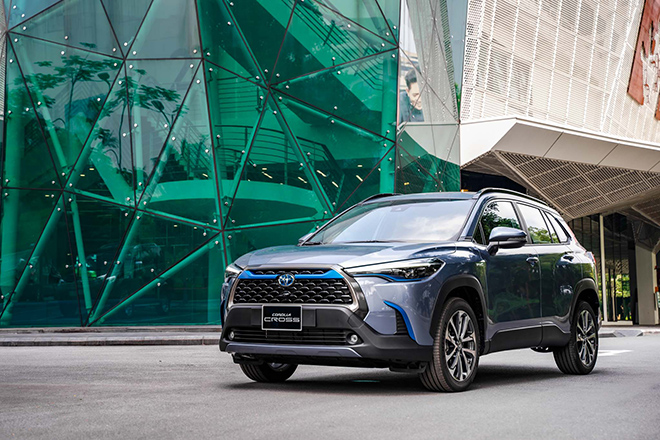 Giá xe Toyota Corolla Cross lăn bánh tháng 11/2021