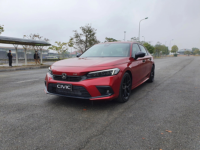 Honda Civic 2022 xuất hiện tại Hà Nội, chạy thử không che chắn