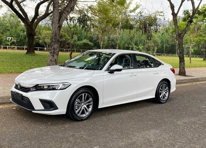 Honda Civic phiên bản thấp nhất về đại lý, giá bán 730 triệu đồng