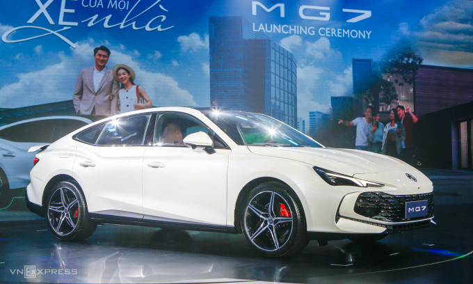 MG7 - sedan phong cách thể thao ra mắt, giá từ 738 triệu đồng