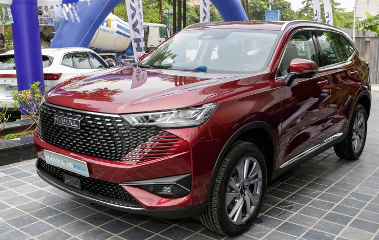 Mẫu xe lai điện Haval H6 Hybrid có giá khoảng 862 triệu đồng