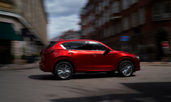 Mazda hé lộ loạt xe gầm cao mới