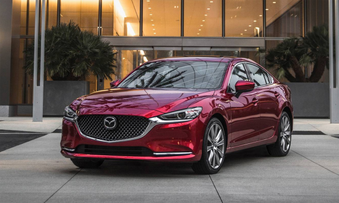 Mazda6 lần đầu bán nhiều nhất phân khúc sedan cỡ D, E